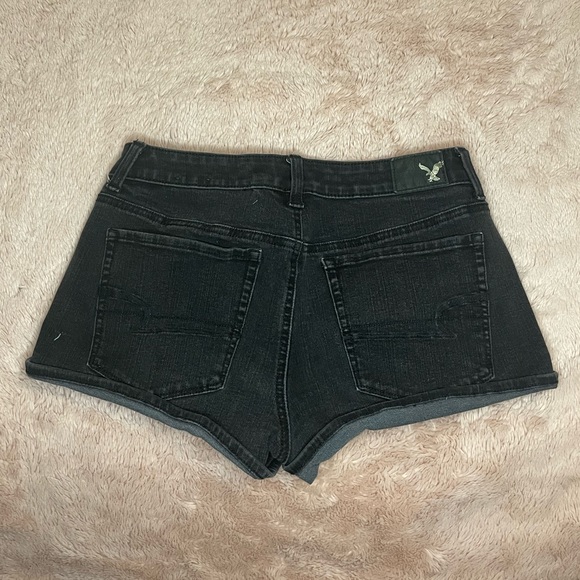 American Eagle Jean Shorts ♡ Size 6 - Picture 2 of 3